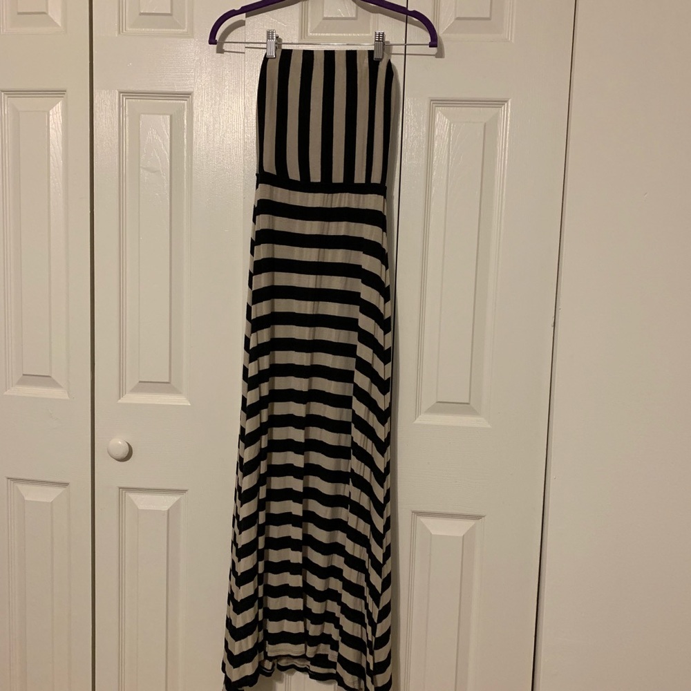 *sale* Sleeveless Stripped Maxi